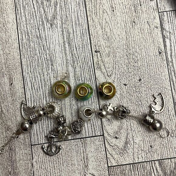 Floral Glass Beads (Set of 3) - Picture 4 of 4